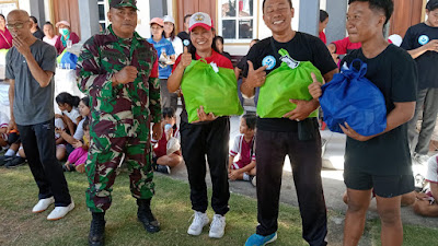 Koramil 1609-03/Seririt ikut serta dalam kegiatan jalan santai yang bertemakan Jalan Sehat Bersih Narkoba dalam rangka HUT Kemerdekaan RI ke 79 th 2024