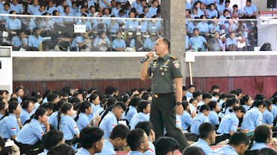 Dandim 1609/Buleleng Berikan Materi Pencegahan Intoleransi, Radikalisme, dan Terorisme di Hadapan 3.500 Mahasiswa PKKMB Undiksa